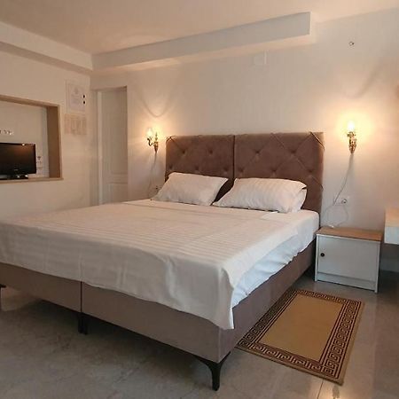 Aneli Rooms & Apartament روفينج المظهر الخارجي الصورة