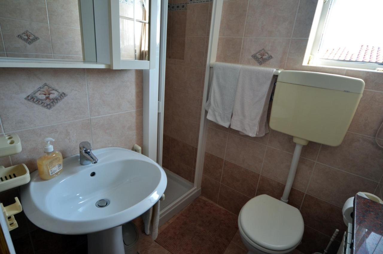 Aneli Rooms & Apartament روفينج المظهر الخارجي الصورة