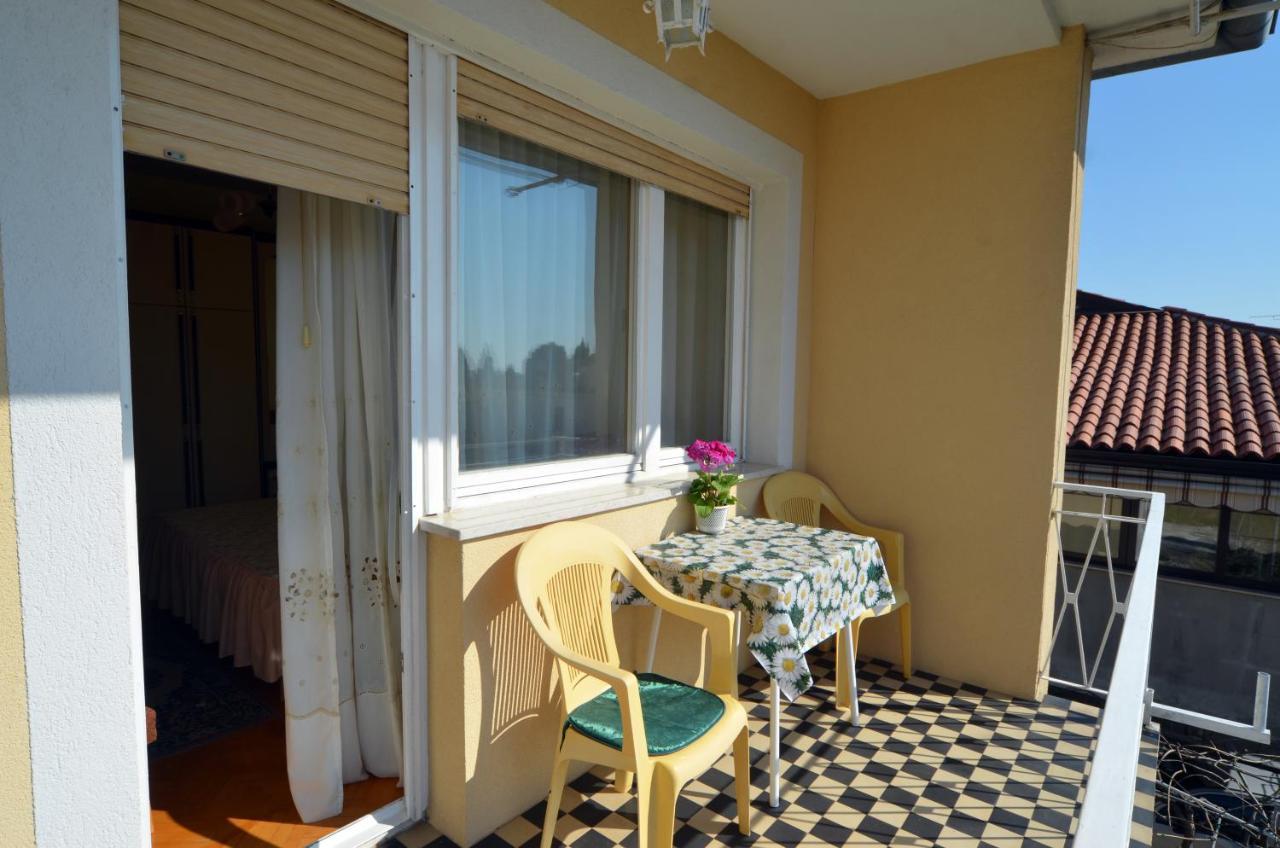 Aneli Rooms & Apartament روفينج المظهر الخارجي الصورة