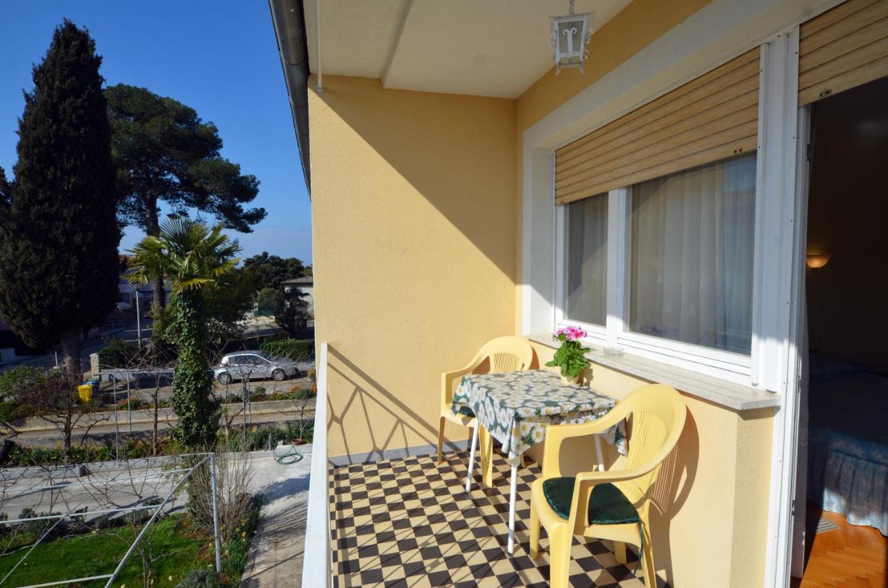 Aneli Rooms & Apartament روفينج المظهر الخارجي الصورة