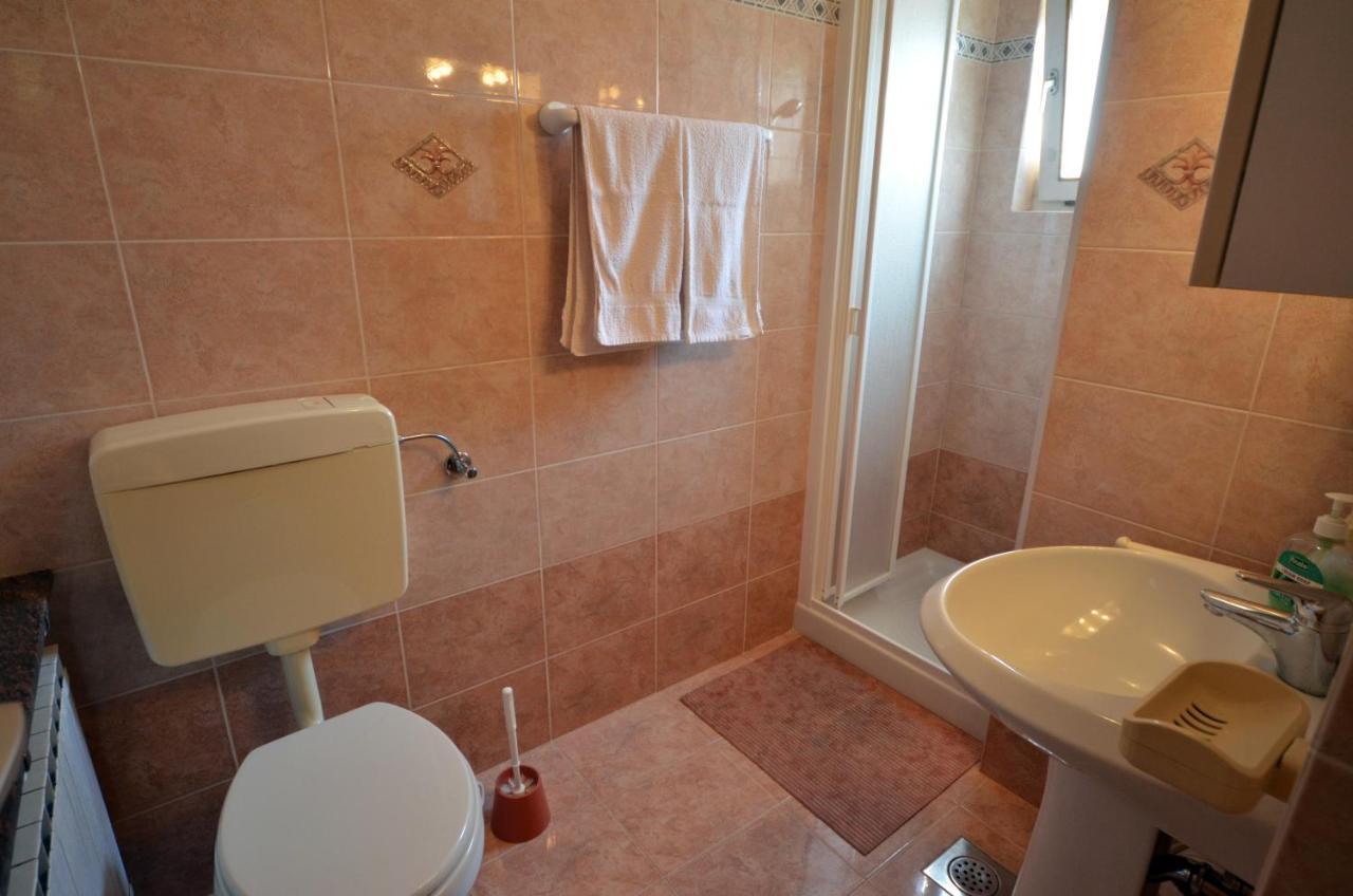 Aneli Rooms & Apartament روفينج المظهر الخارجي الصورة