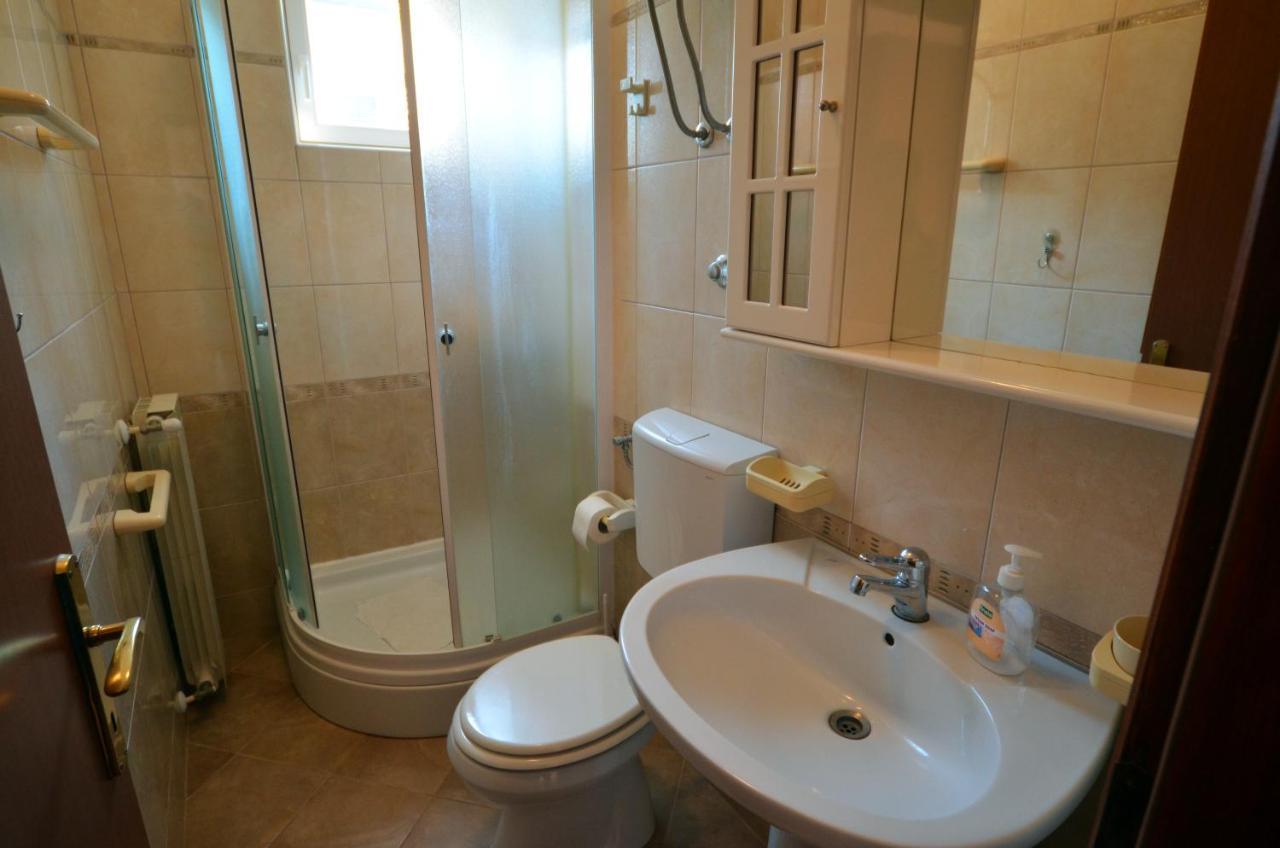 Aneli Rooms & Apartament روفينج المظهر الخارجي الصورة
