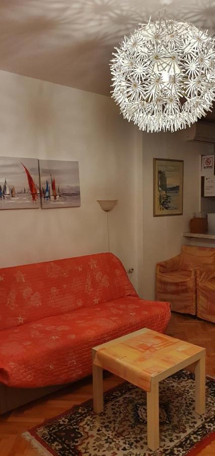 Aneli Rooms & Apartament روفينج المظهر الخارجي الصورة